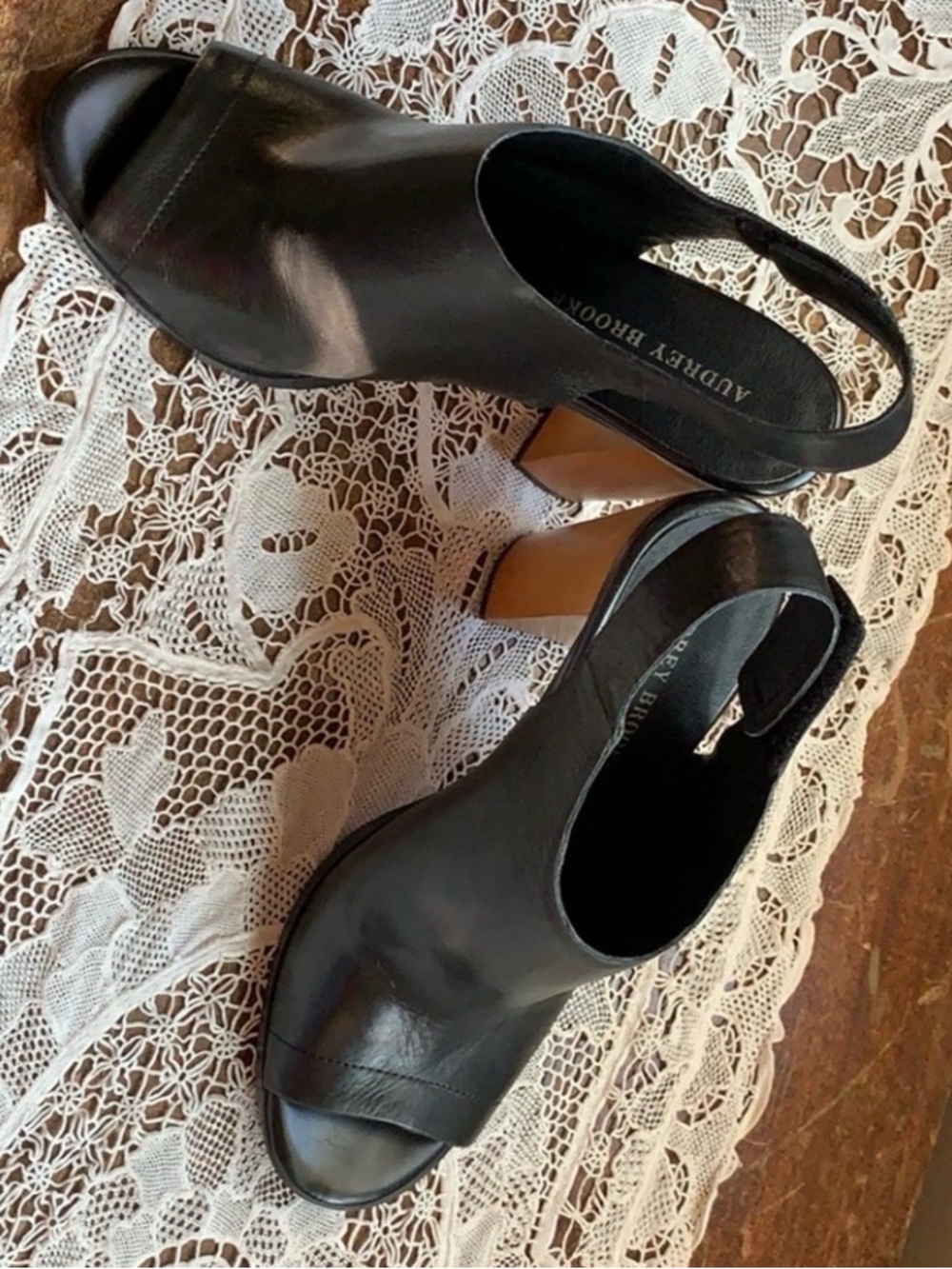 EUC-Audrey Brooke Black Leather Peep Toe Slingback Block Heels